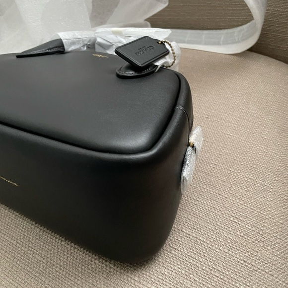 Coach Borough Bowling Bag in Colour Black new - Picture 11 of 14